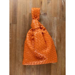 BOTTEGA VENETA Twist orange intrecciato woven leather knotted hand bag authentic